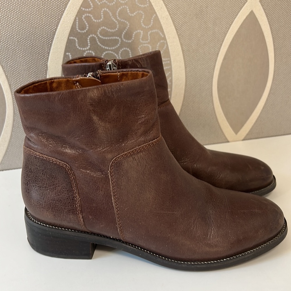 Franco Sarto leather ankle boots size 6